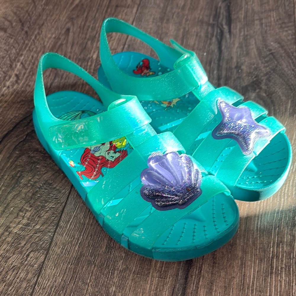 Kids Aqua Sandals with Seashell Design